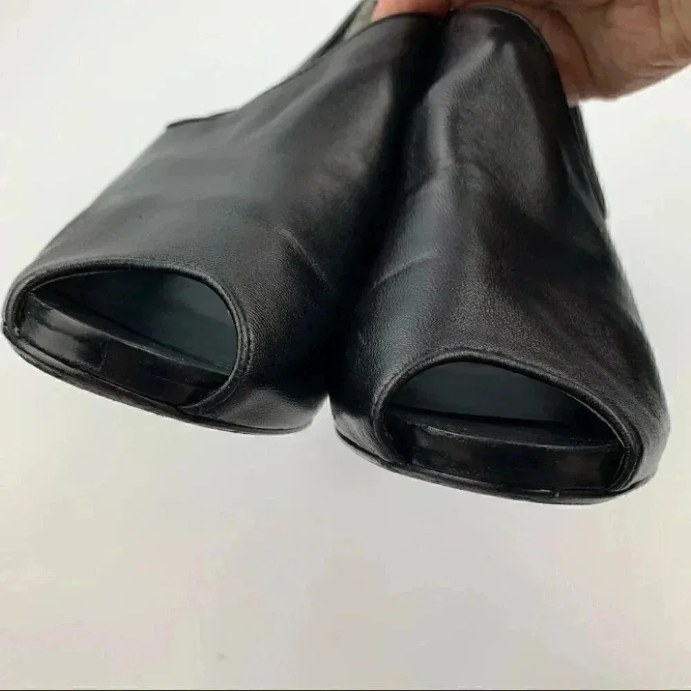 Max Studio ankle booties size 8.5 black leather
